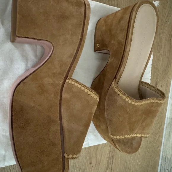 Veronica Beard Tan Suede Clogs - Picture 7 of 7